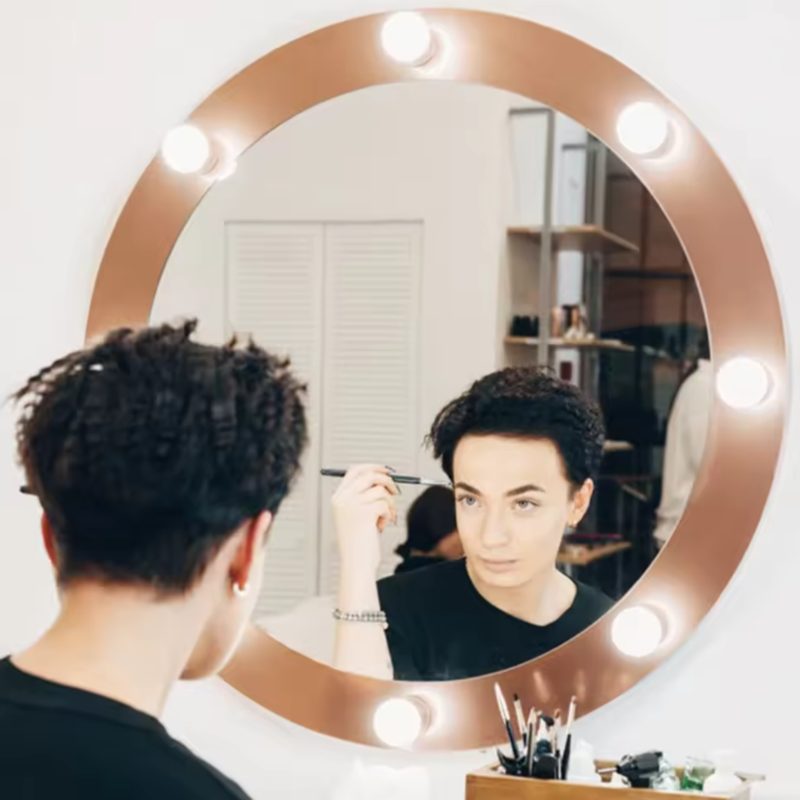 Dressing Table Vanity With Lighted Mirror - مصباح LED هوليوود USB لطاولة الزينة