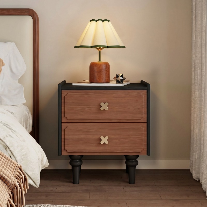 Solid Wood Nightstand 2 Drawers - طاولة سرير جانبية من الخشب الصلب