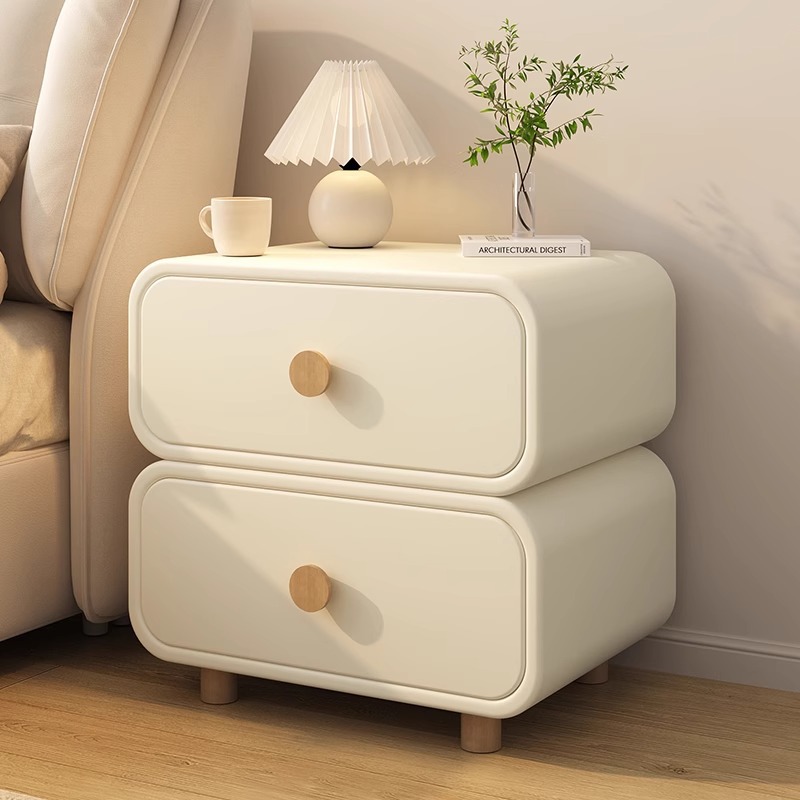 Solid Wood Nightstand 2 Drawers - طاولة جانبية لغرفة النوم بتصميم بسيط