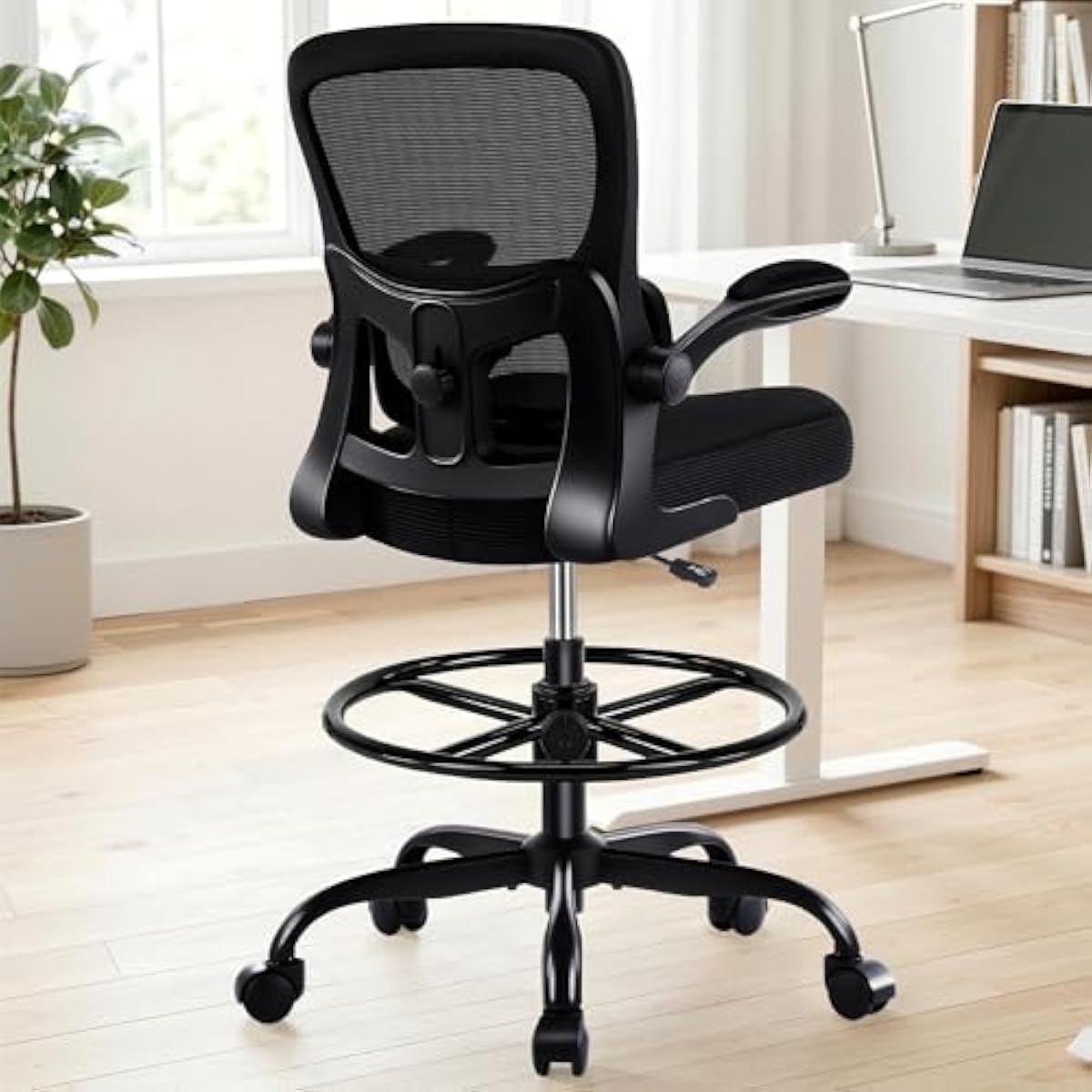 كرسي مصمم هندسيًا لراحة المستخ - مراجعة Chairs وسعره